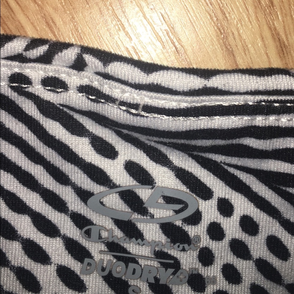 Champion Compressing Shorts - Picture 3 of 3